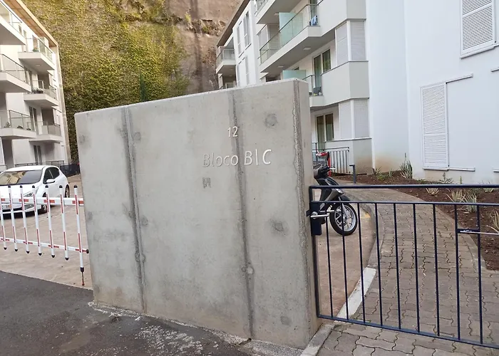 Alice\'S House, Shared Room For 2 People, Funchal Best Price