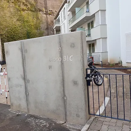 Alice'S House, Shared Room For 2 People, Funchal Best Price Santa Cruz  Exterior photo